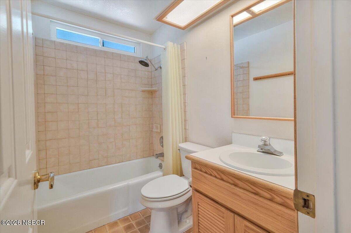 3468 Via Barba Lompoc, CA 93436 - Photo 25 of 55 19 hallwy bathroom
