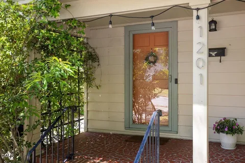 $400,000 | 1201 North Duke Street, Durham, NC 27701