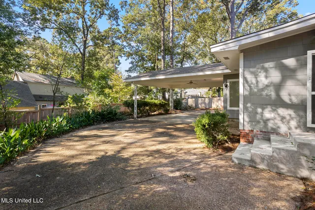 $299,000 | 1903 Bellewood Drive, Jackson, MS 39211