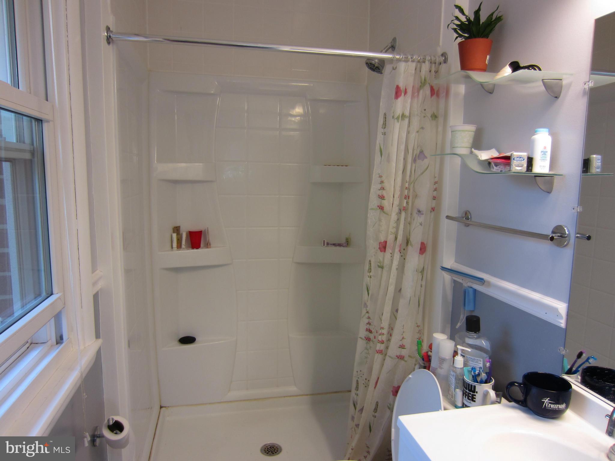 9718 Frederick Road Ellicott City, MD 21042 - Photo 7 of 17 Bath