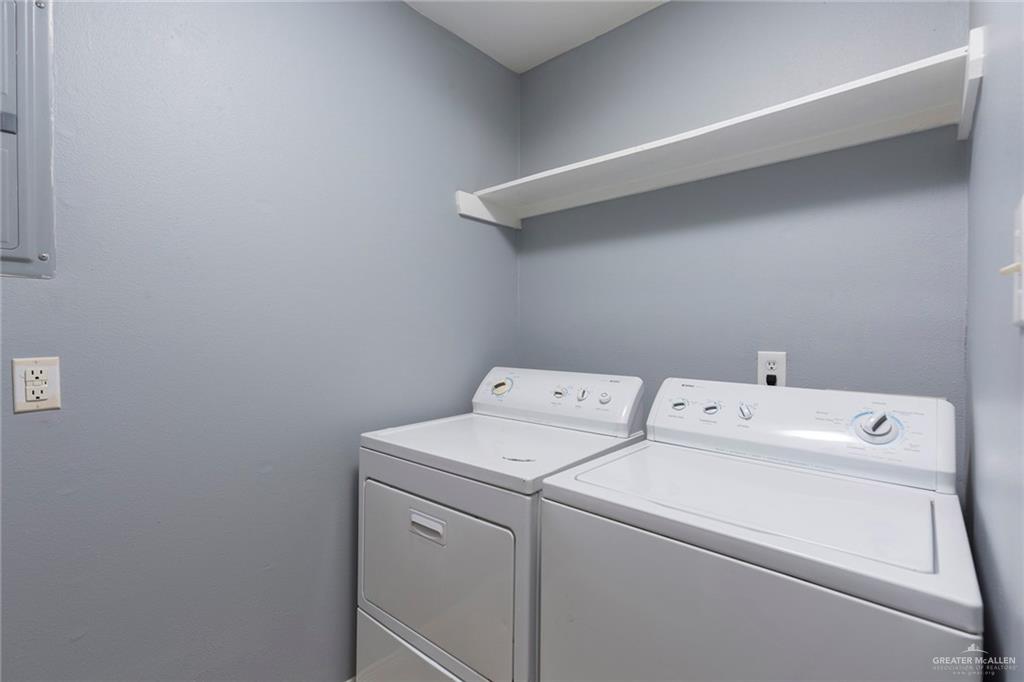 817 South Michigan Street Mission, TX 78573 - Photo 6 of 16 a utility room with dryer and washer