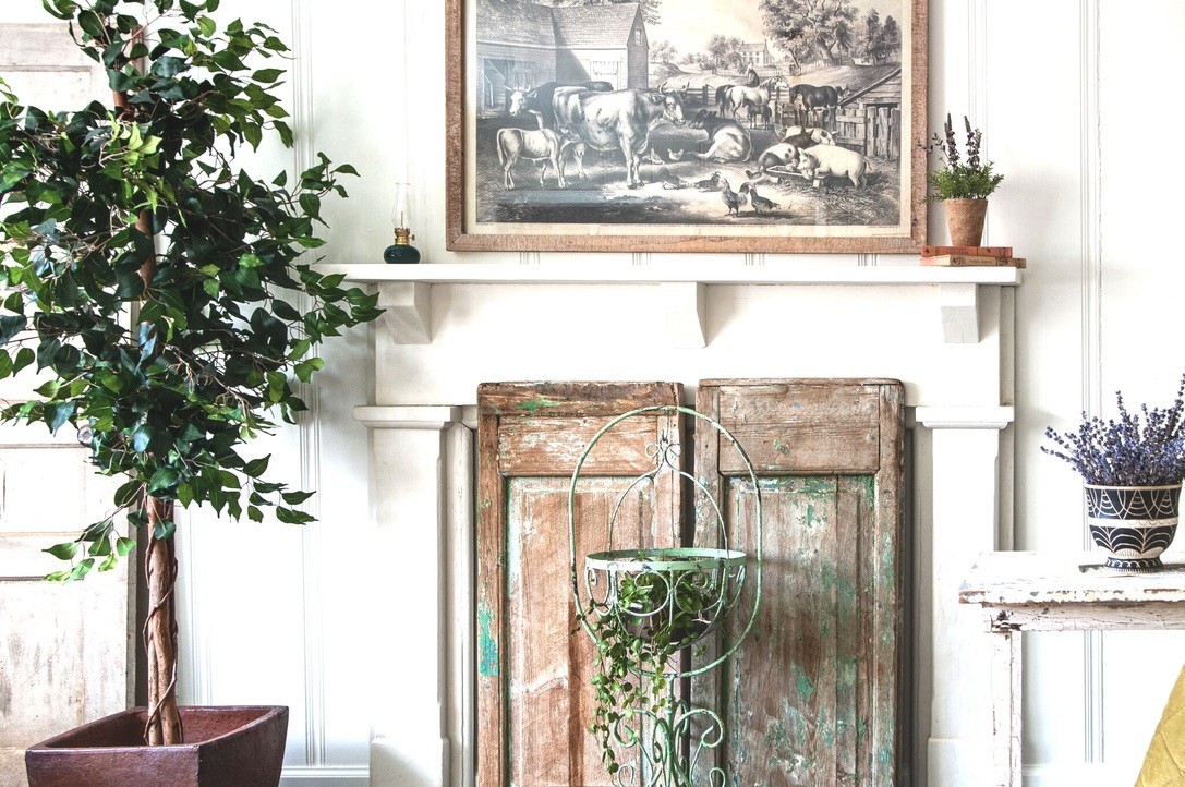 5570 Pinewood Road Franklin, TN 37064 - Photo 11 of 53 a picture of a door and a mirror