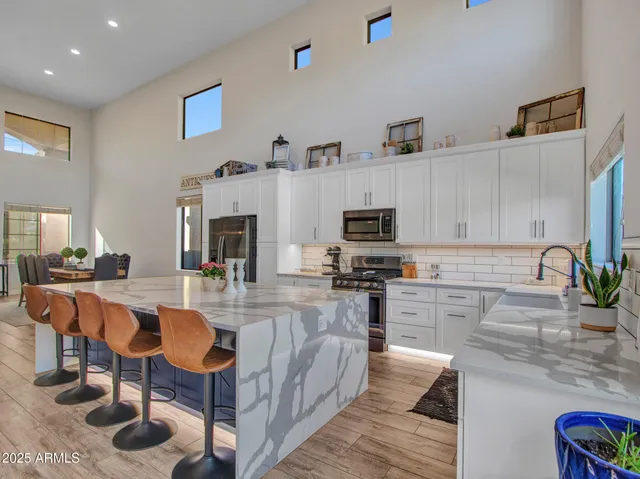 $3,800 | 4326 West Kenai Drive, New River, AZ 85087