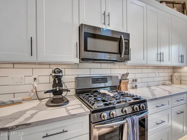 $3,800 | 4326 West Kenai Drive, New River, AZ 85087