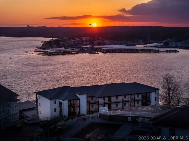 $585,000 | 4910 Worldmark Drive, Unit 2B, Osage Beach, MO 65065