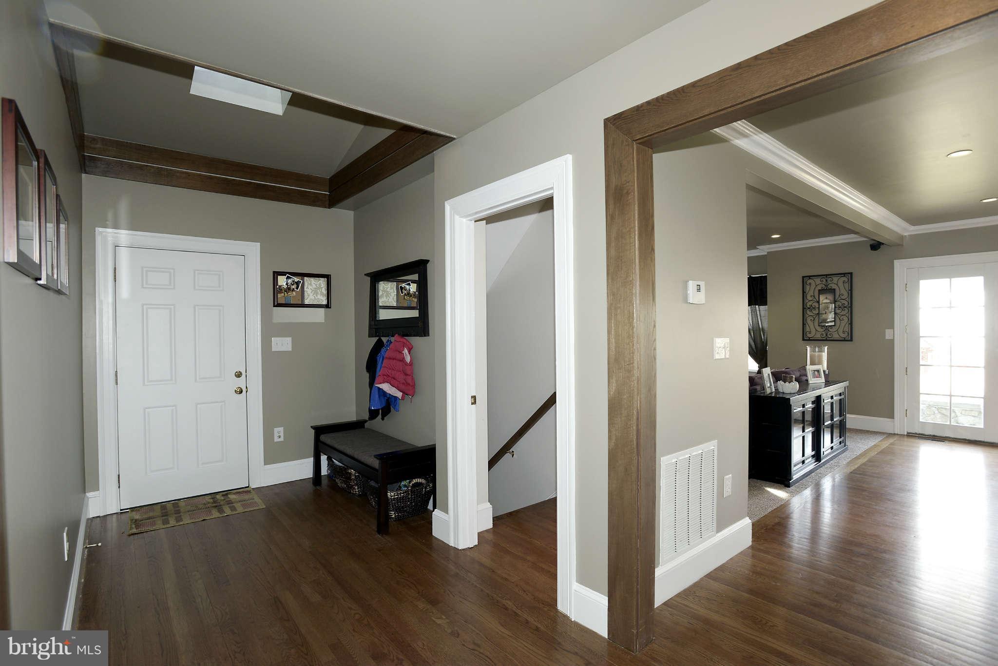 5619 Greentree Road Bethesda, MD 20817 - Photo 12 of 22 Side Entry/Mud Room