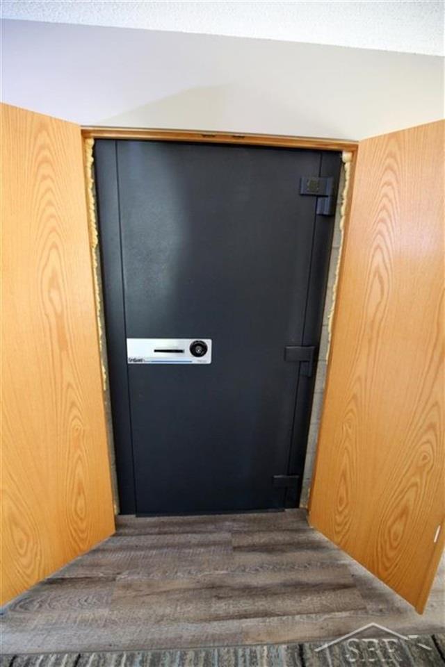 4344 East Baker Road Midland, MI 48642 - Photo 23 of 70 50016643-22.JPG