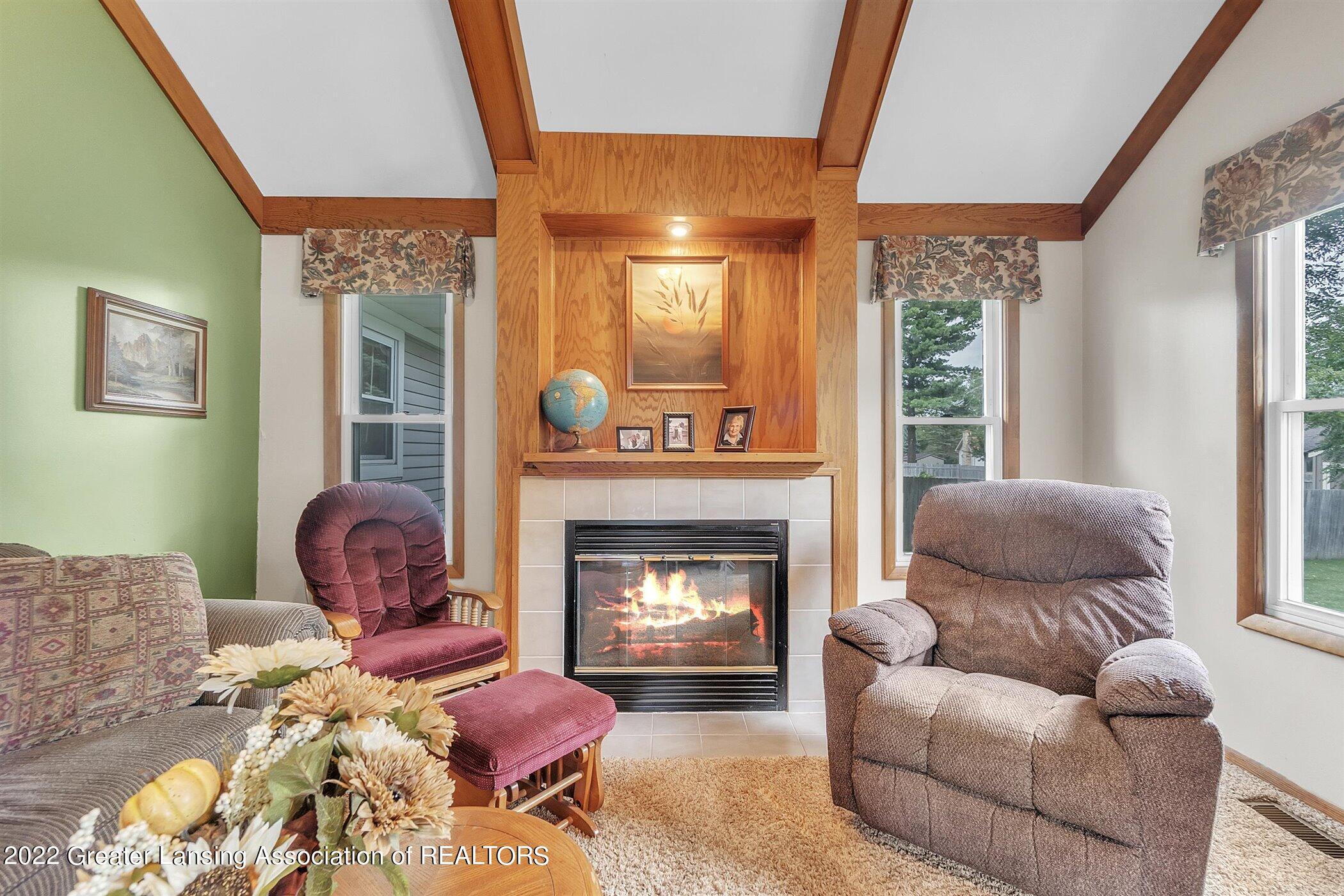 5345 South Genesee Road Grand Blanc, MI 48439 - Photo 13 of 48 13-5345-S-Genesee-Rd-WindowStill-Real-Es