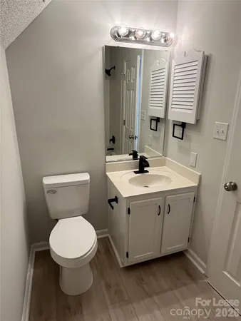 $2,100 | 5637 Hedgecrest Place, Charlotte, NC 28269
