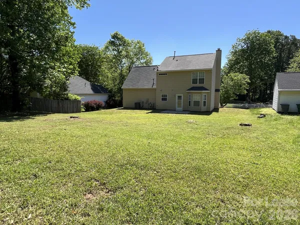$2,100 | 5637 Hedgecrest Place, Charlotte, NC 28269