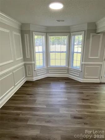 $2,100 | 5637 Hedgecrest Place, Charlotte, NC 28269