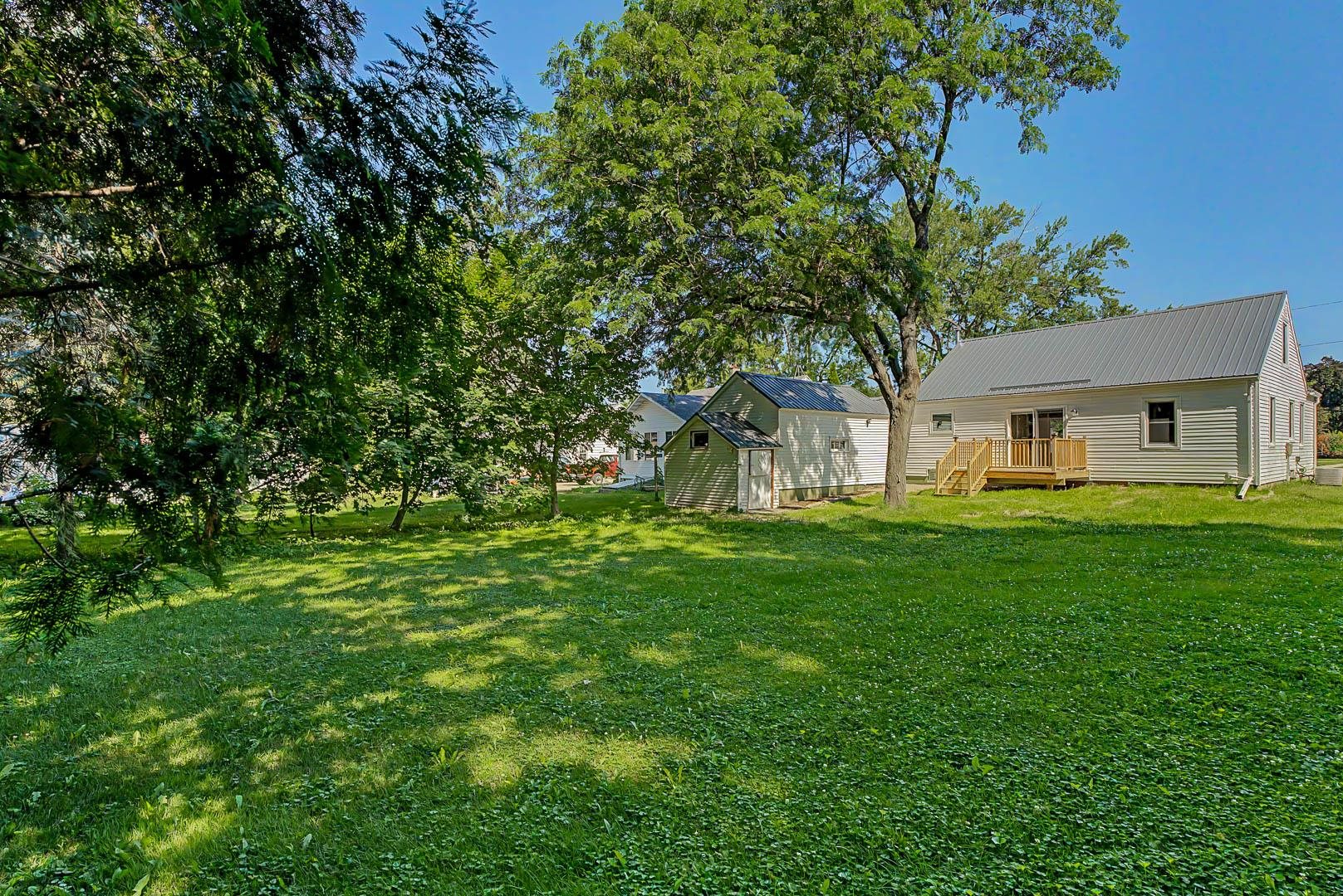 2522 8th Street Monroe, WI 53566 - Photo 55 of 59