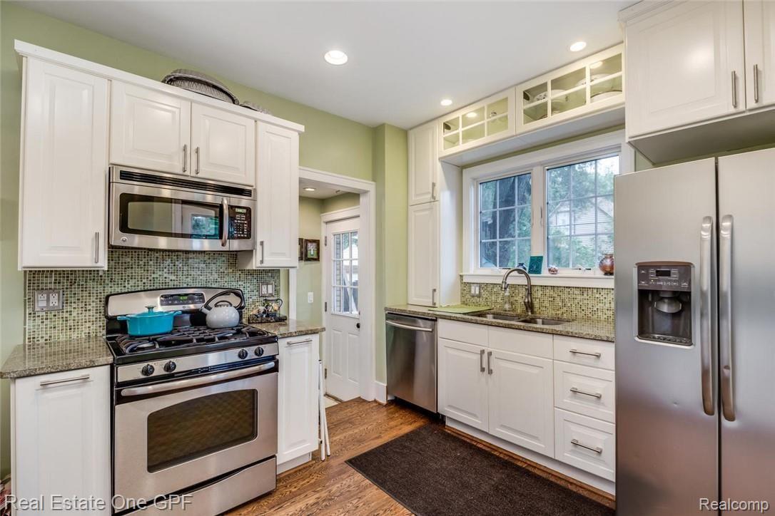 1432 Harvard Road Grosse Pointe, MI 48230 - Photo 11 of 33 1432 Harvard Rd Grosse Pointe-large-028-17-1432 Harvard00029-1500x1000-72dpi.jpg