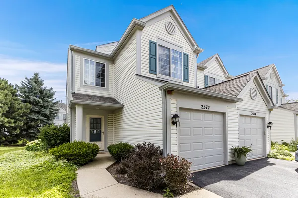 $330,000 | 2572 Arcadia Circle, Unit 2572, Naperville, IL 60540