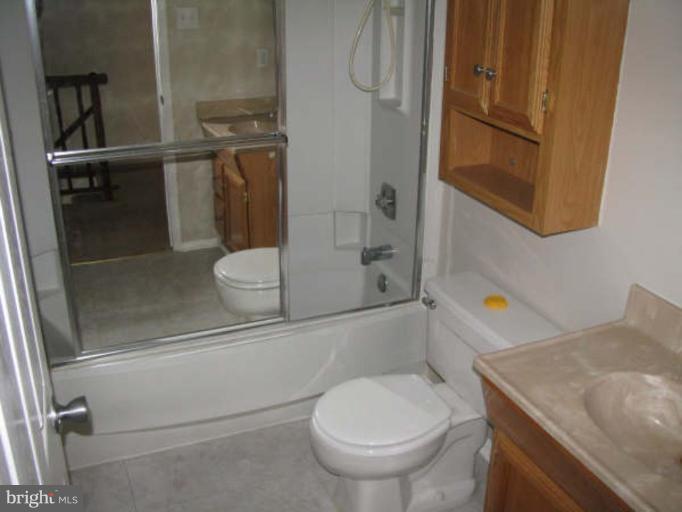 8313 Windfall Road Springfield, VA 22153 - Photo 7 of 7 Bath #1