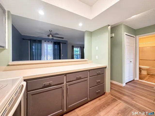 $184,900 | 902 Misty Meadow Lane, Unit 902, South Windsor, CT 06074