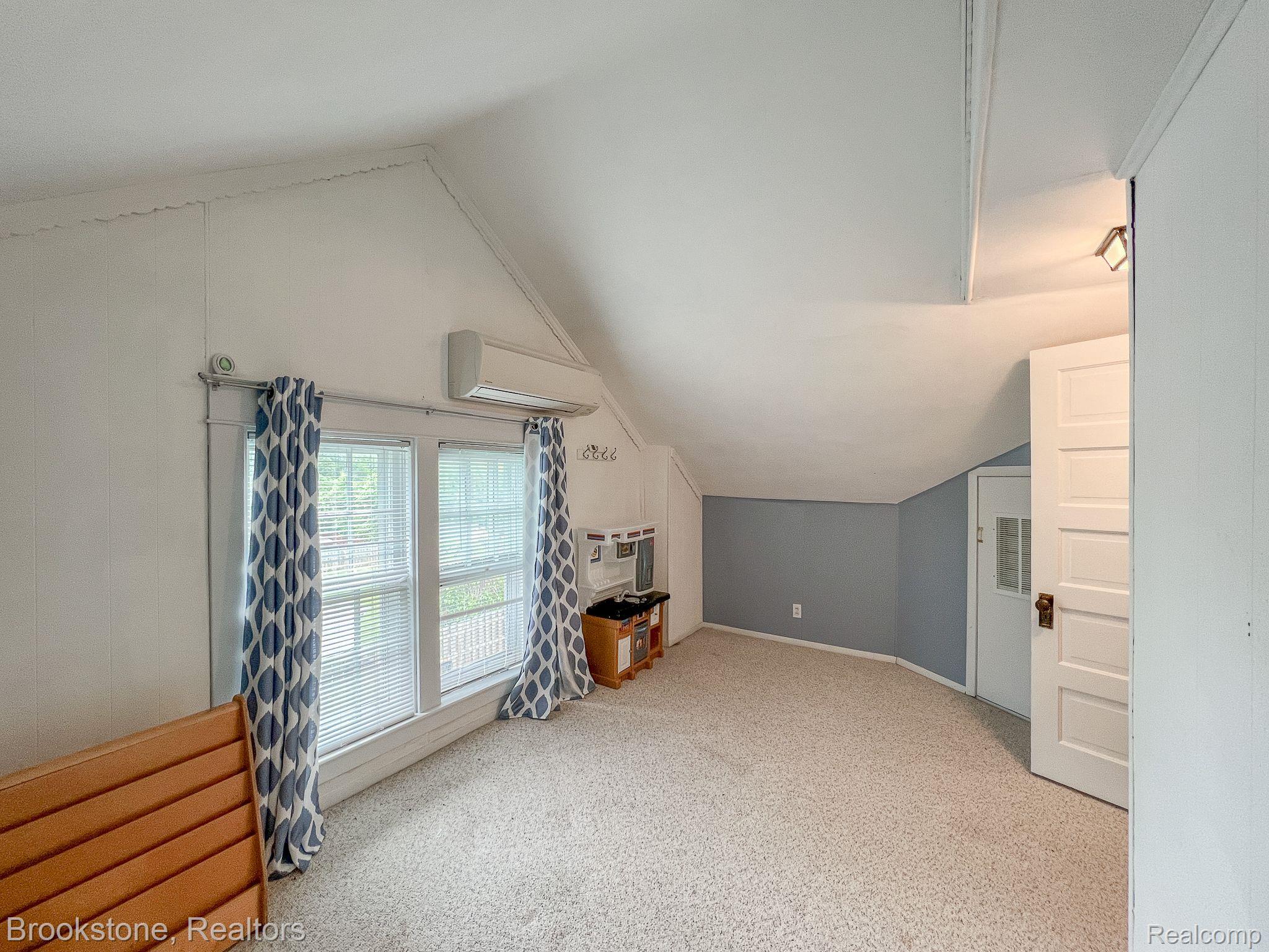 2023 Miller Road Flint, MI 48503 - Photo 22 of 40 Gallery Image 22