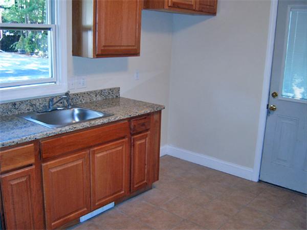 70 Juniper Road Holbrook, MA 02343 - Photo 7 of 16