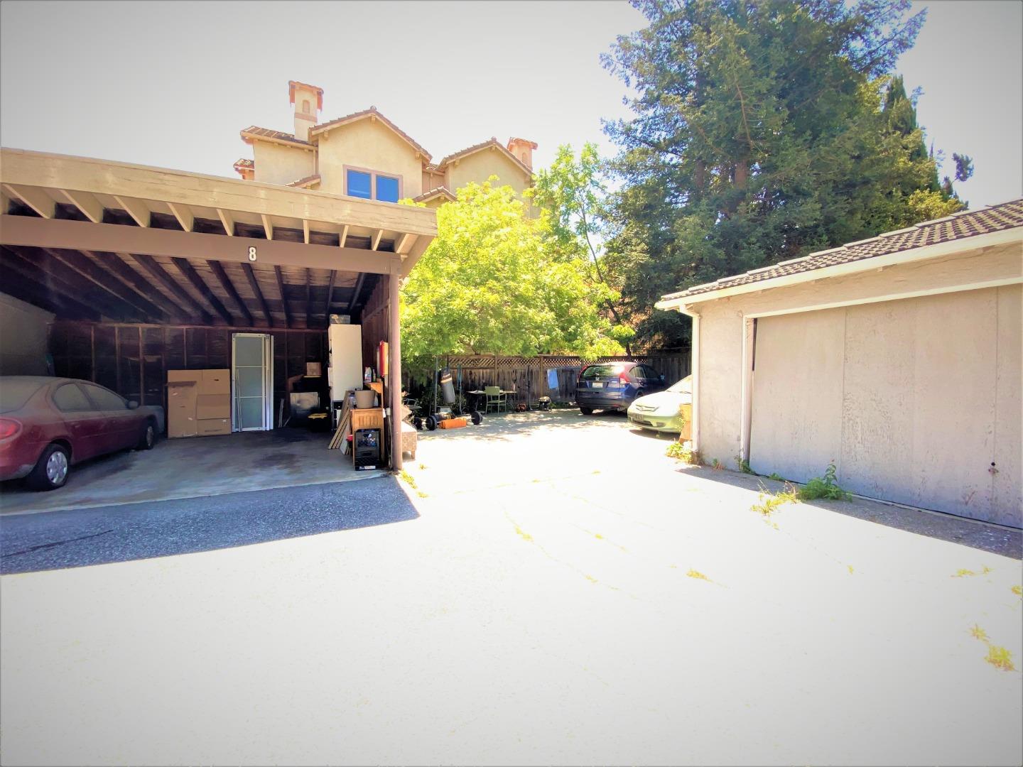 333 Franklin Street Mountain View, CA 94041 - Photo 5 of 8 a view of a house with a snow in the yard