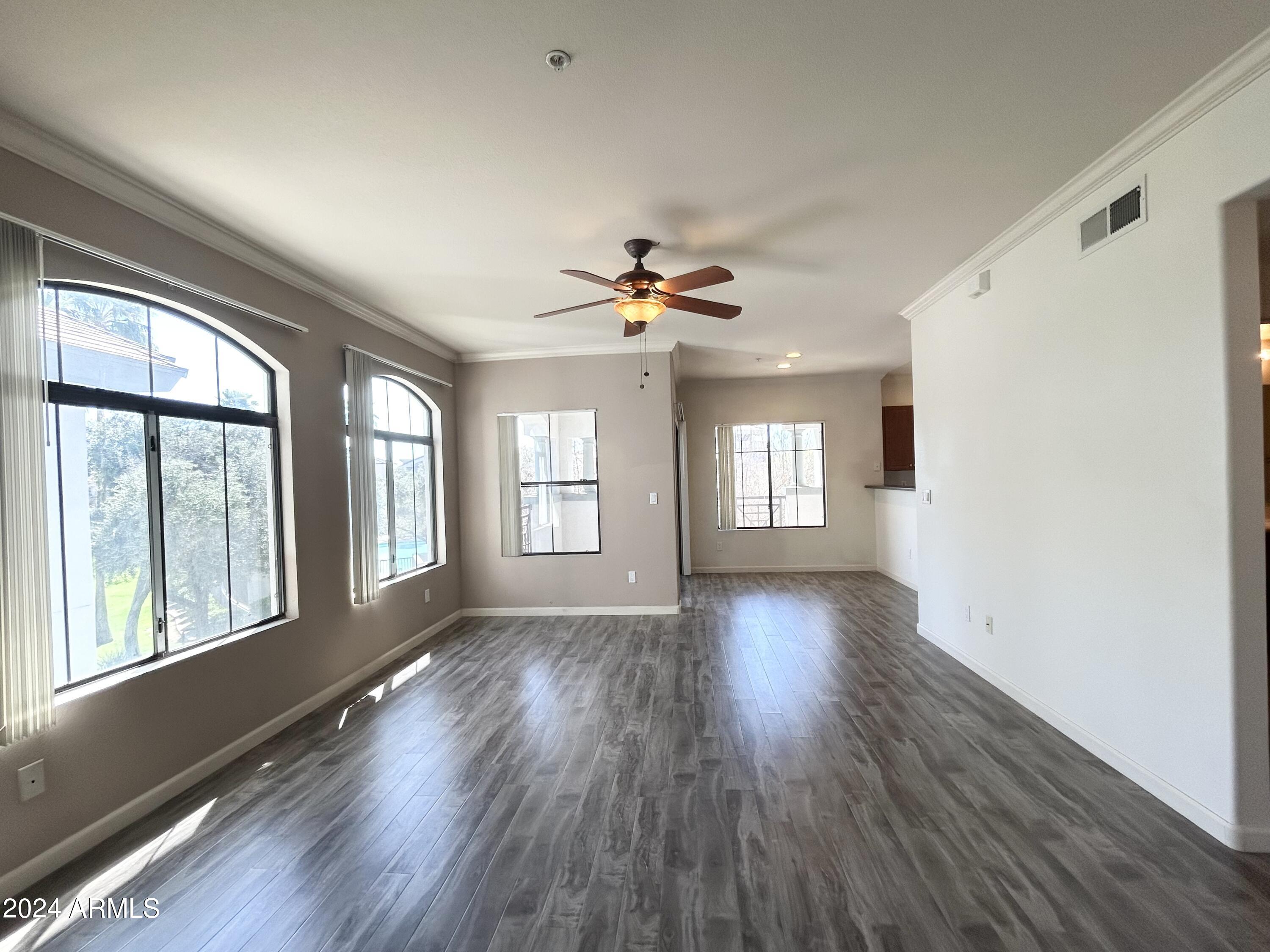 295 North Rural Road, Unit 242 Chandler, AZ 85226 - Photo 3 of 21 LivingRoom1
