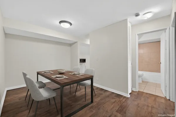 $159,999 | 1493 North Winslowe Drive, Unit 104, Palatine, IL 60074