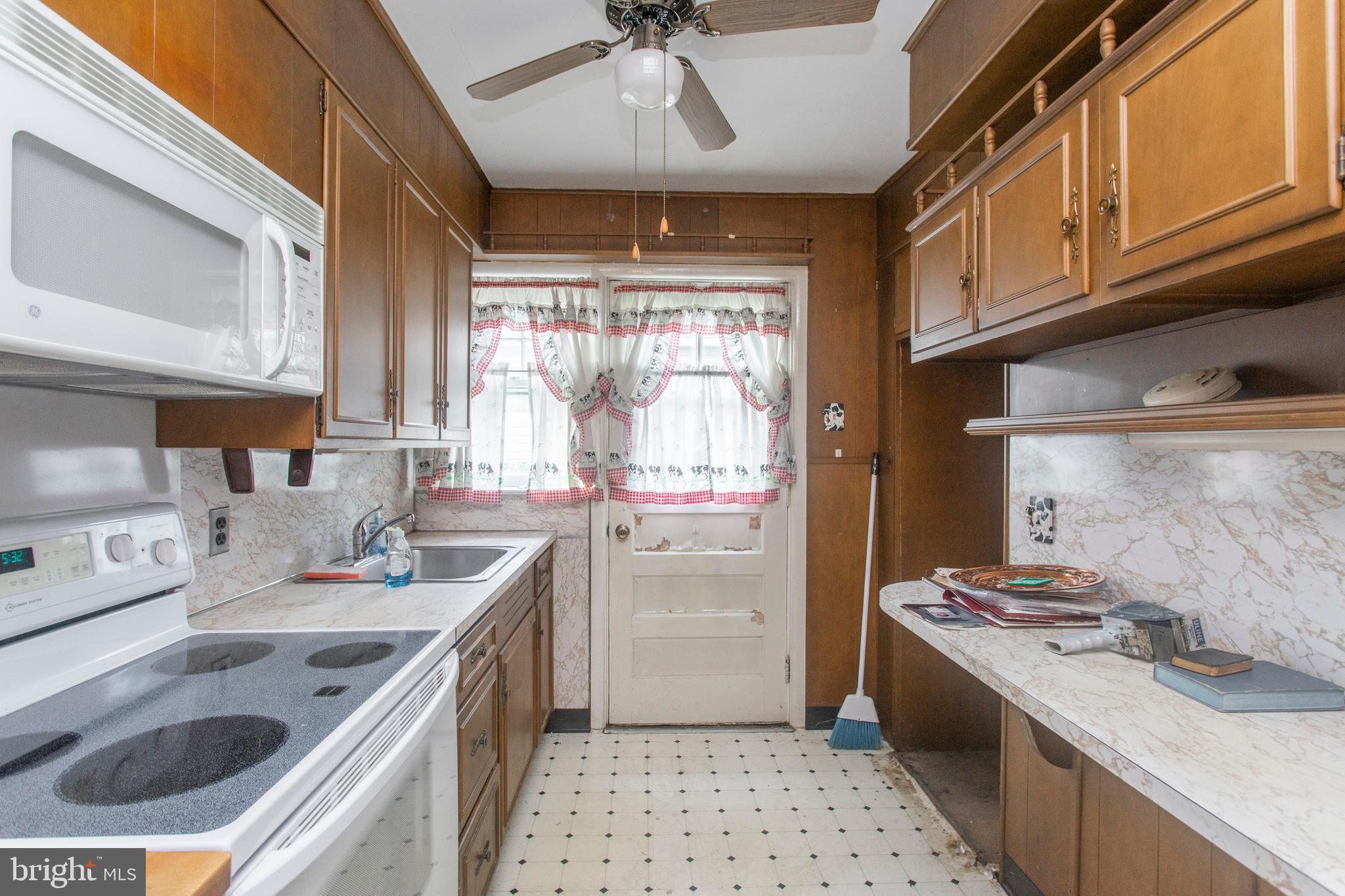 214 Ridley Avenue Folsom, PA 19033 - Photo 22 of 37 Gallery Image 22
