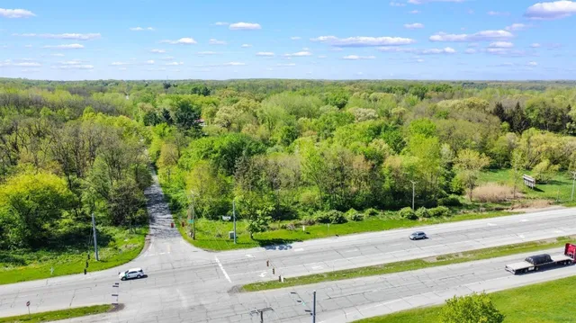 $375,000 | 242 North 600 West, Valparaiso, IN 46385