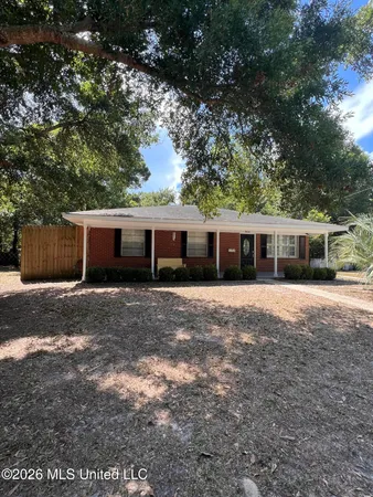 $1,425 | 802 Augustine Drive, Gulfport, MS 39507