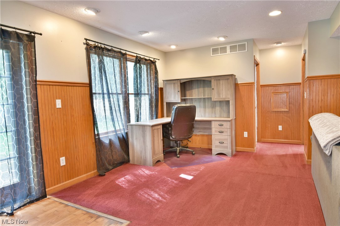 387 Fairgrounds Road Painesville, OH 44077 - Photo 10 of 35 Gallery Image 10