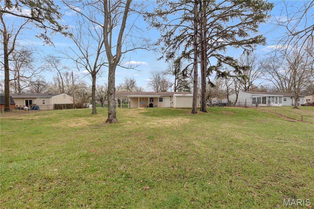 247 Ramsey Lane Ballwin, MO 63021 - Photo 22 of 24