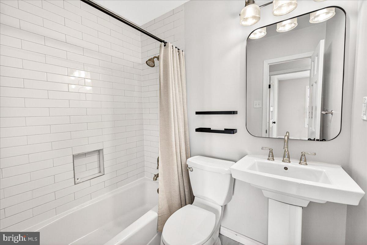 1911 Lyttonsville Road, Unit 1911 Silver Spring, MD 20910 - Photo 29 of 37