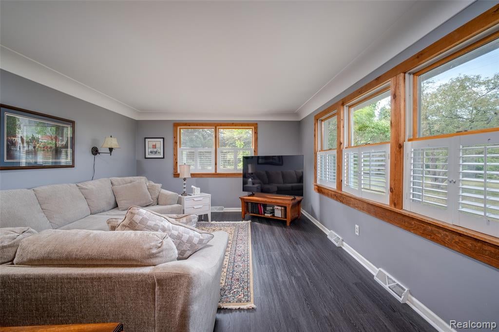 8175 South Beyer Road Birch Run, MI 48415 - Photo 3 of 34 Gallery Image 3