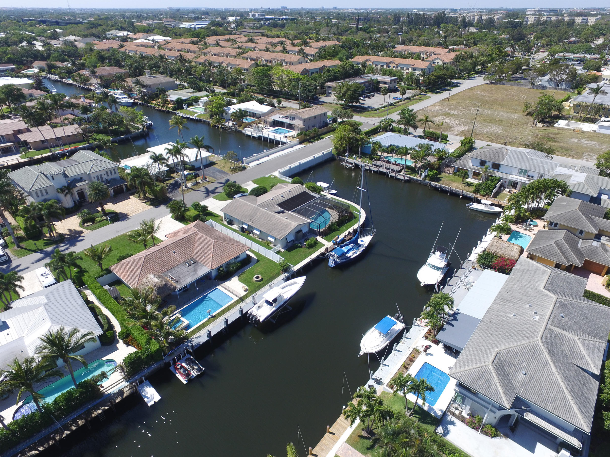 5800 Northeast 7th Avenue Boca Raton, FL 33487 - Photo 23 of 23 Extra Wide Canal