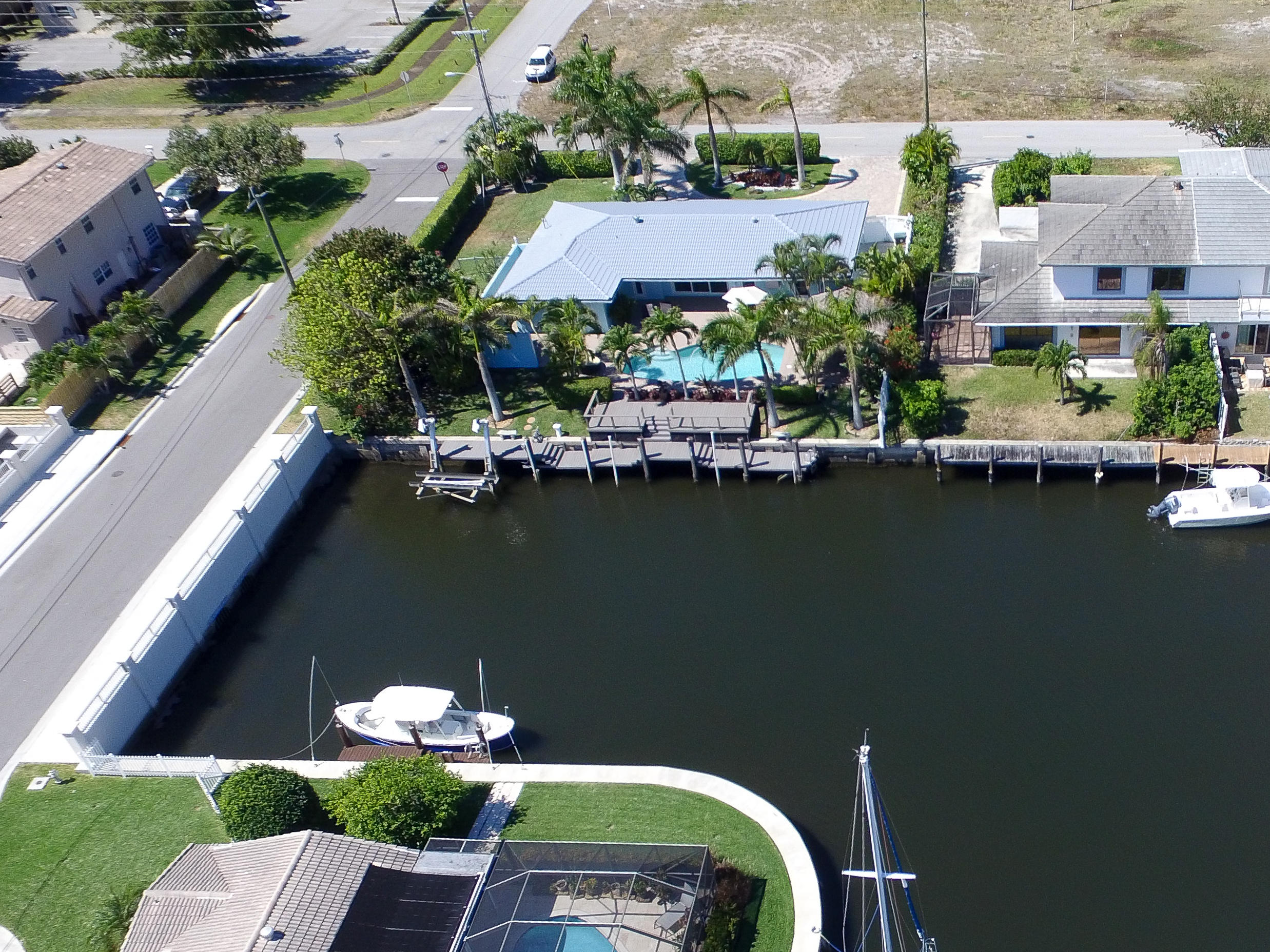 5800 Northeast 7th Avenue Boca Raton, FL 33487 - Photo 3 of 23 Bring Your Biggest Boat
