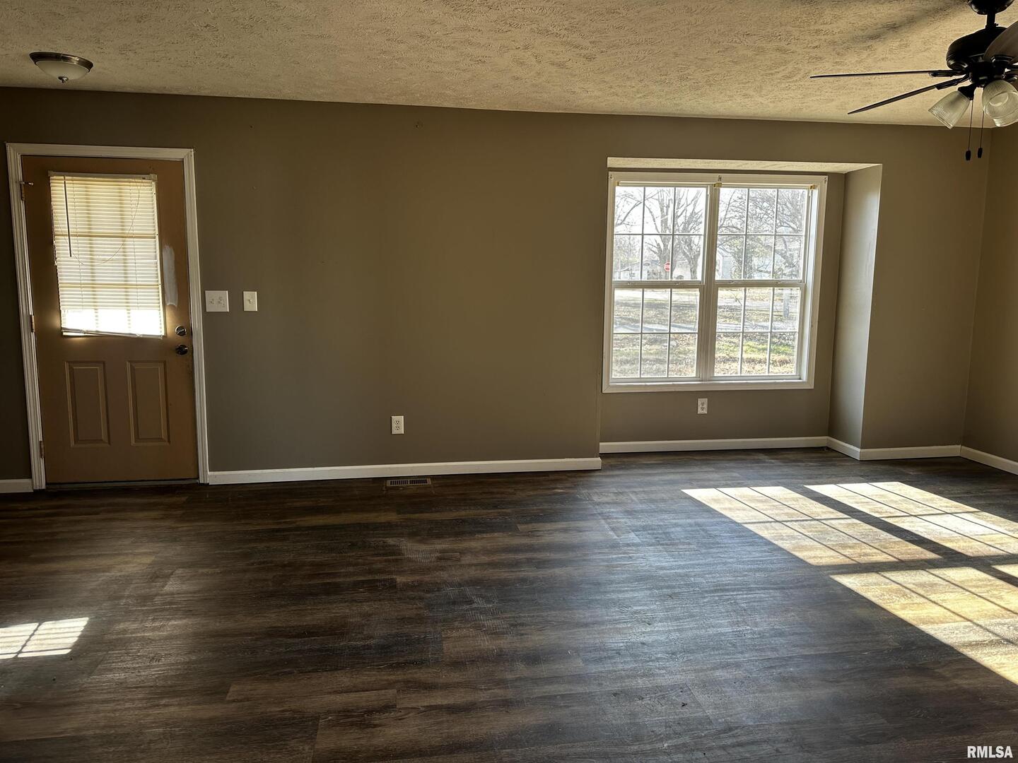 1102 Bailey Lane Benton, IL 62812 - Photo 14 of 21