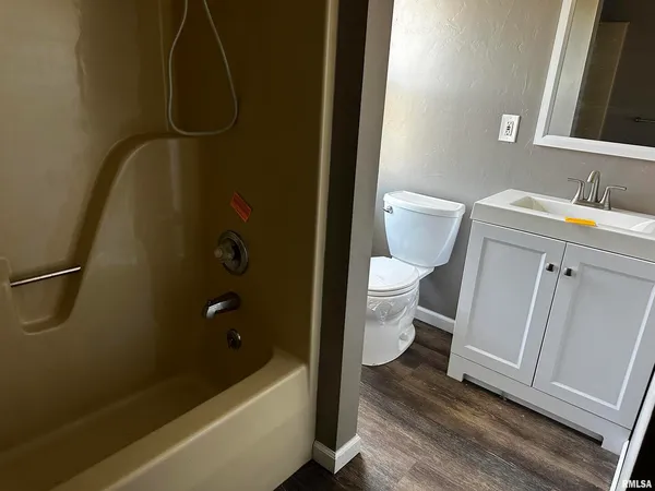 $58,000 | 1102 Bailey Lane, Benton, IL 62812