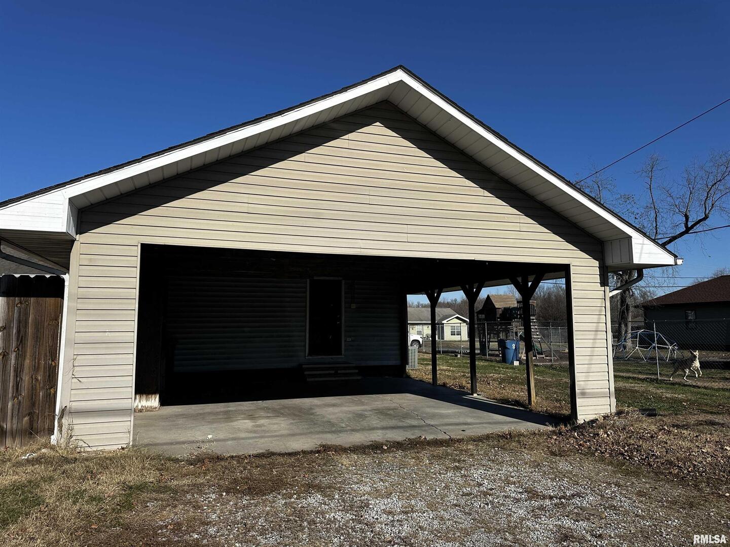 1102 Bailey Lane Benton, IL 62812 - Photo 5 of 21