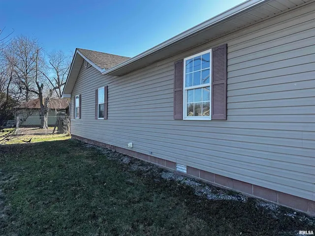 $64,900 | 1102 Bailey Lane, Benton, IL 62812