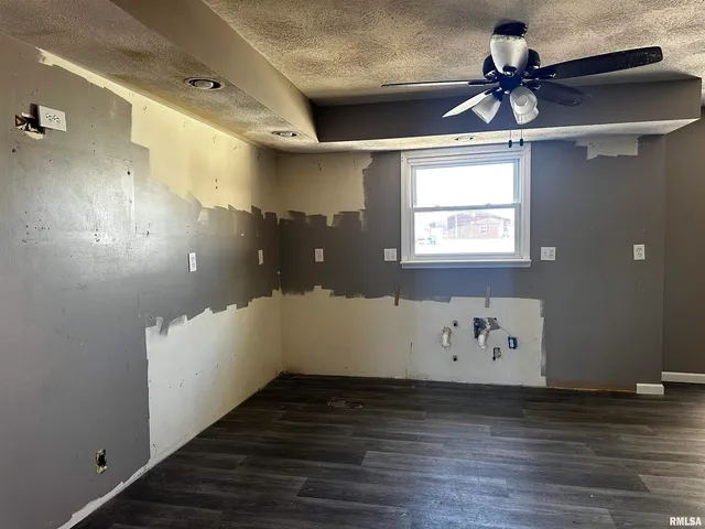 $64,900 | 1102 Bailey Lane, Benton, IL 62812