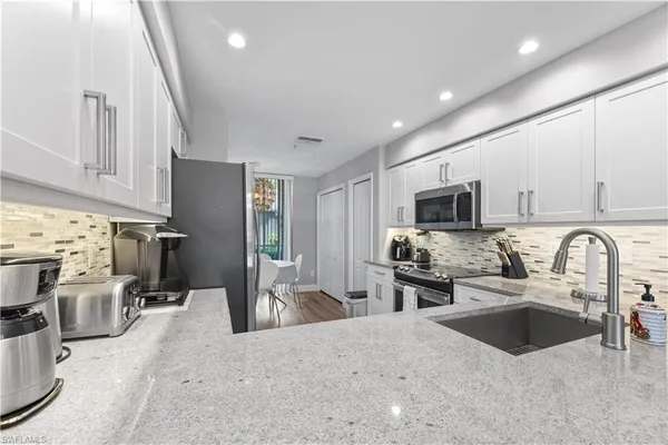 $2,900 | 8420 Naples Heritage Drive, Unit 1415, Naples, FL 34112