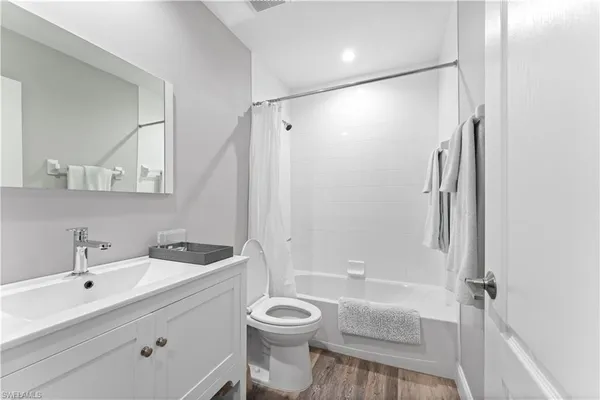 $2,900 | 8420 Naples Heritage Drive, Unit 1415, Naples, FL 34112