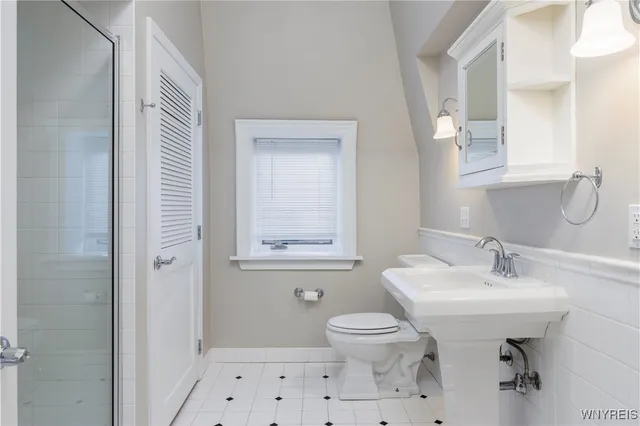 $1,850 | 414 Franklin Street, Unit 3, Buffalo, NY 14202