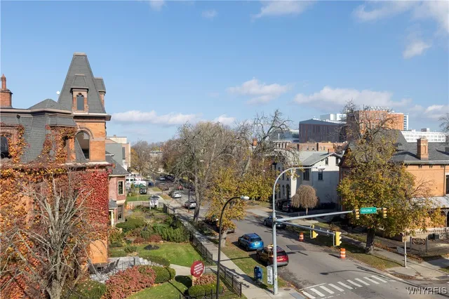 $1,850 | 414 Franklin Street, Unit 3, Buffalo, NY 14202
