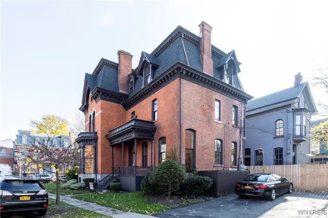 $1,850 | 414 Franklin Street, Unit 3, Buffalo, NY 14202