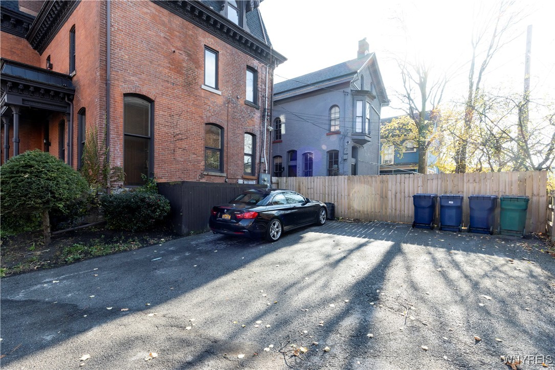 414 Franklin Street, Unit 3 Buffalo, NY 14202 - Photo 17 of 17 Off-street parking