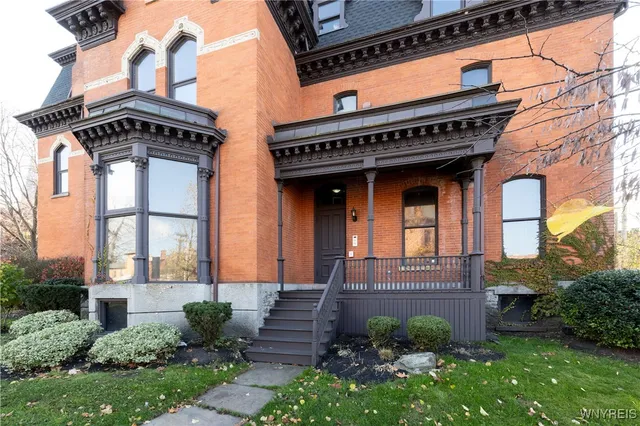 $1,850 | 414 Franklin Street, Unit 3, Buffalo, NY 14202