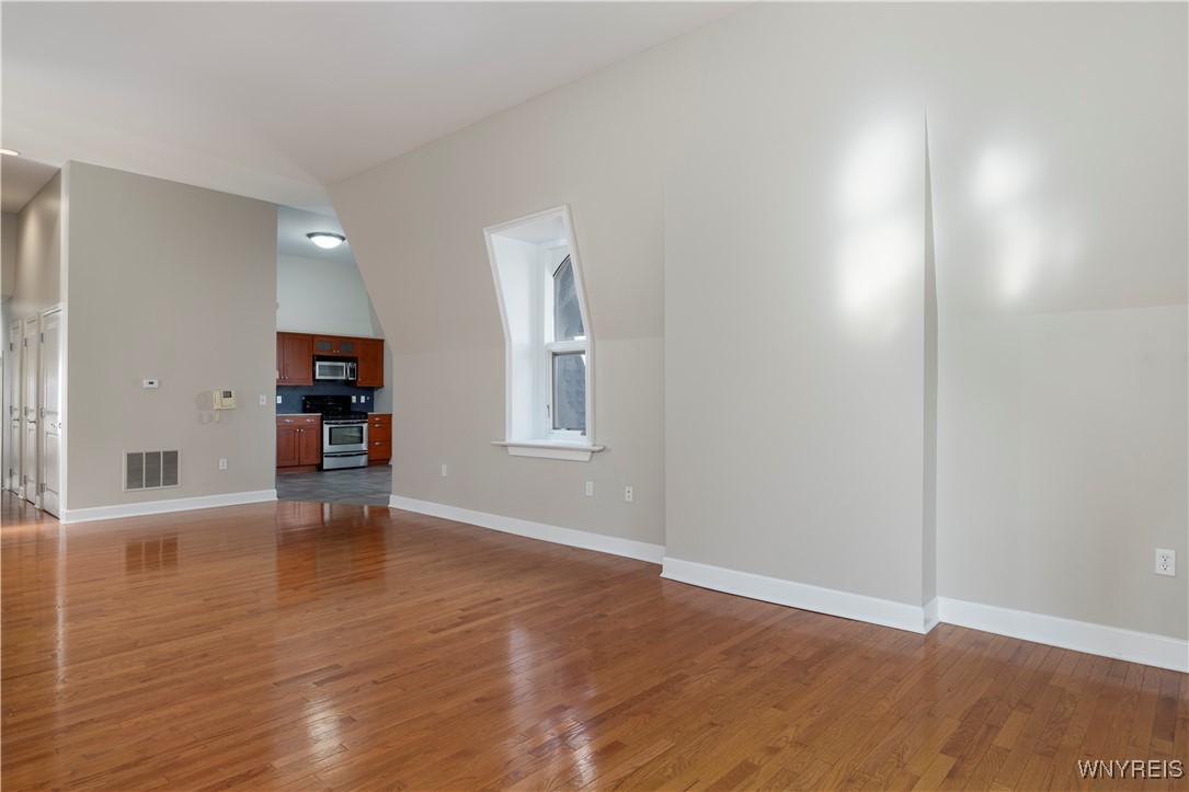 414 Franklin Street, Unit 3 Buffalo, NY 14202 - Photo 7 of 17