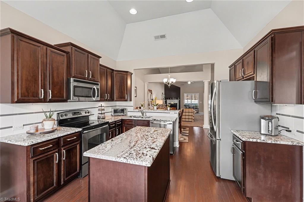 492 Crosswick Road Clemmons, NC 27012 - Photo 8 of 35