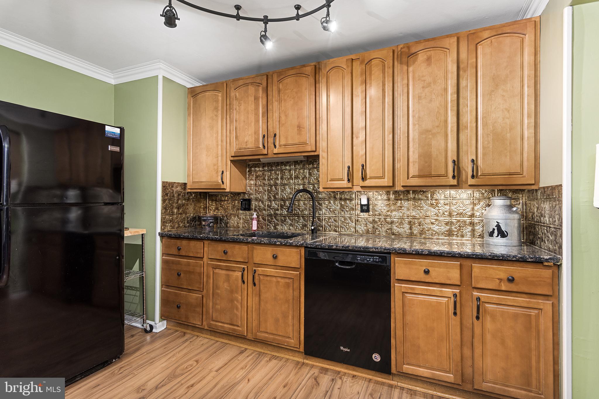 101 Milestone Road Elkton, MD 21921 - Photo 7 of 30 LOTS OF CABINETS!