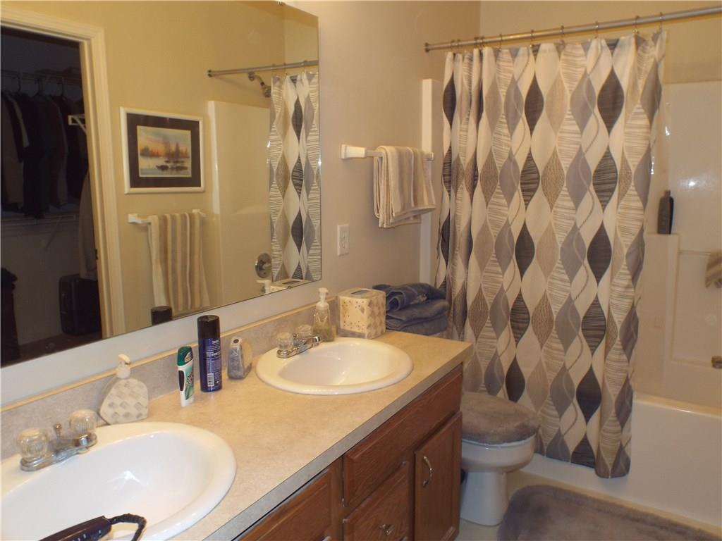 8105 Elsen Ridge Avon, IN 46123 - Photo 28 of 43 Gallery Image 28